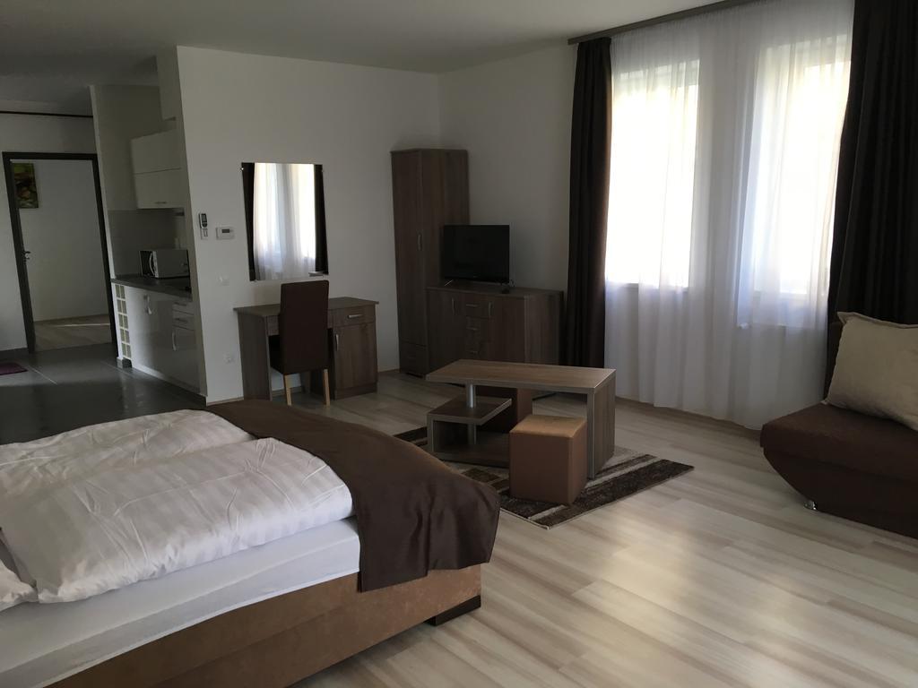 F&M Apartman Egerszalók Exterior foto